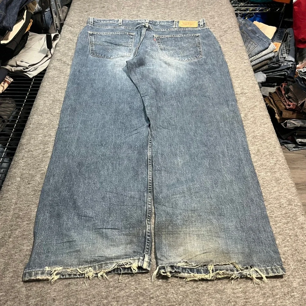 Levis 569 Loose Straight Jeans Mens 38x32 Medium Wash Distressed Blue Denim